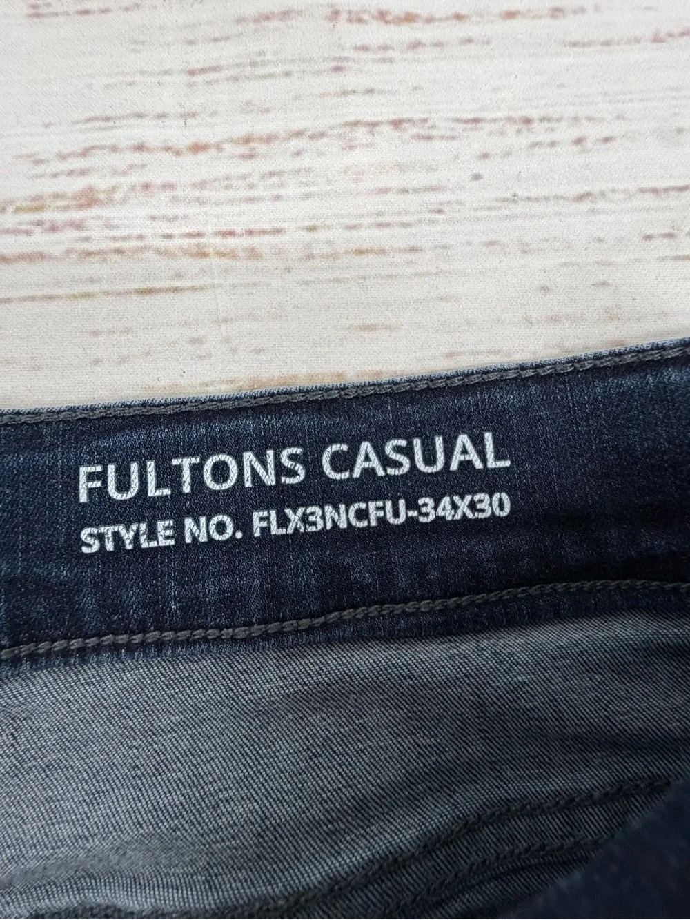 MUGSY Men’s size 34 x 29 Fultons Casual Dark Blue Relaxed Fit Stretch Jeans